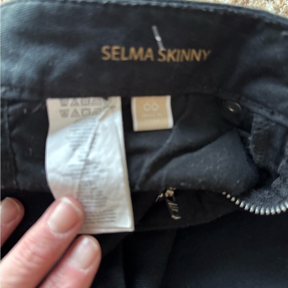 NWT Michael Michael Kors Black Ladies Cropped Jeans Size  00 - Picture 3 of 3